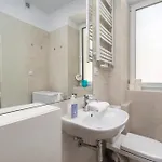 Aleja Szucha 11 By Homeprime Apartman *